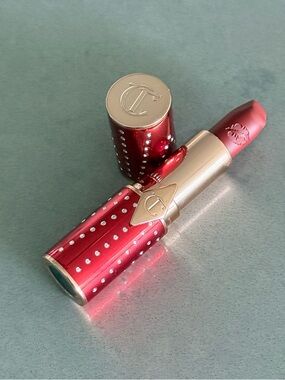 Charlotte Tilbury Limited Edition Lipstick in Rose Wish